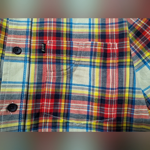 KAVU Scotty Bob Preppy Short Sleeve Shirt Summer Plaid Button Up Size M NWT - Picture 3 of 8